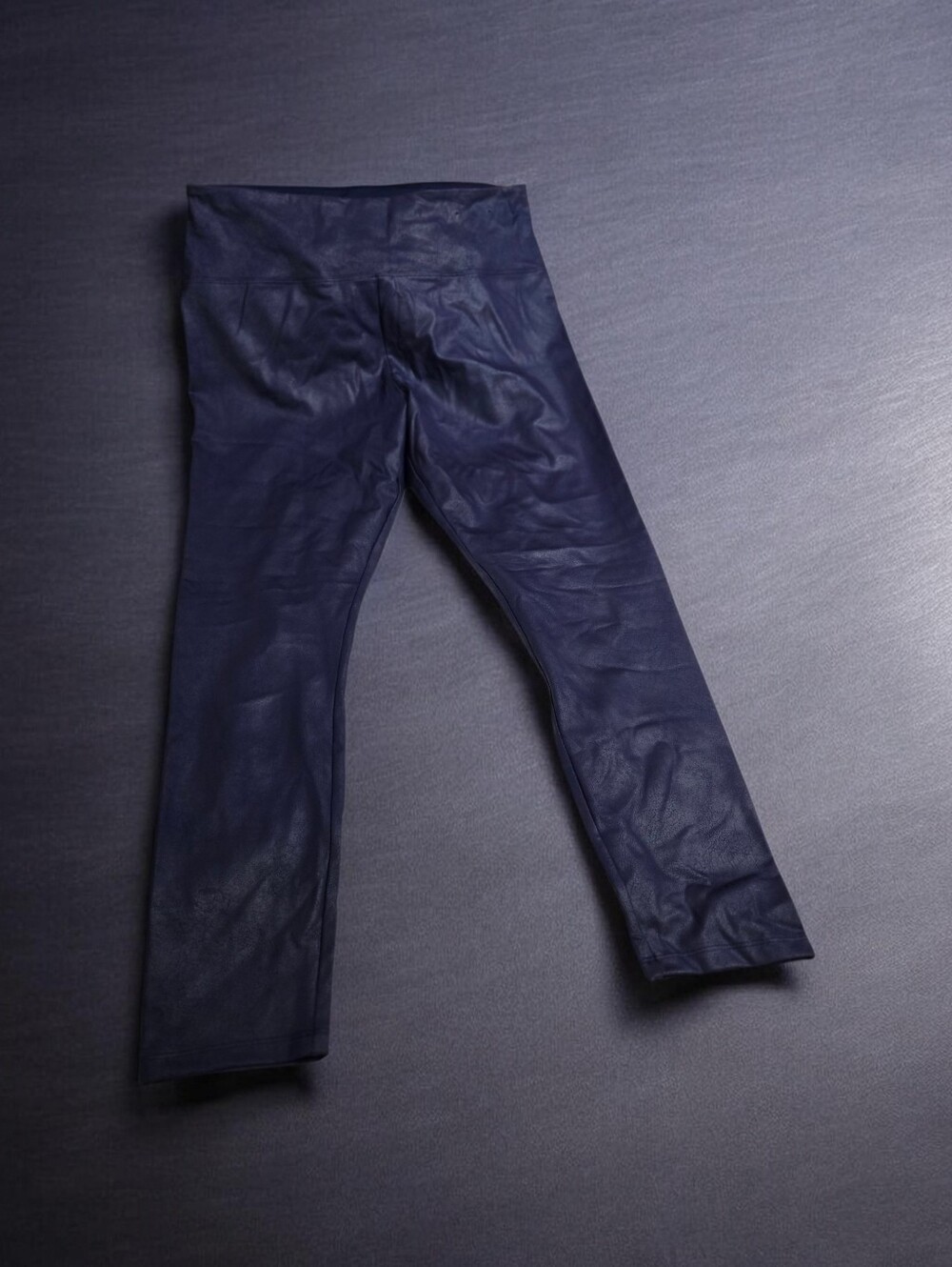 Simply Vera Wang Purple Faux Leather Leggings Size XL NWOT.